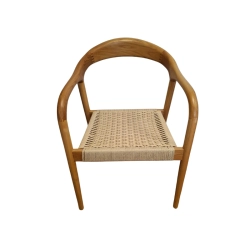 Fauteuil OSLO – Bois & cordage tressé (Empilable spécial CHR)