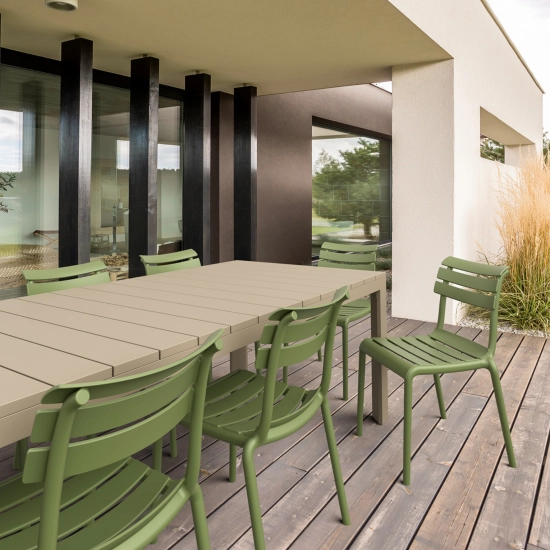 Chaise Helen - monobloc et empilable