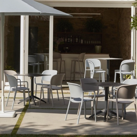 Table Quatro fixe - 70x70cm - Gamme Ezpeleta